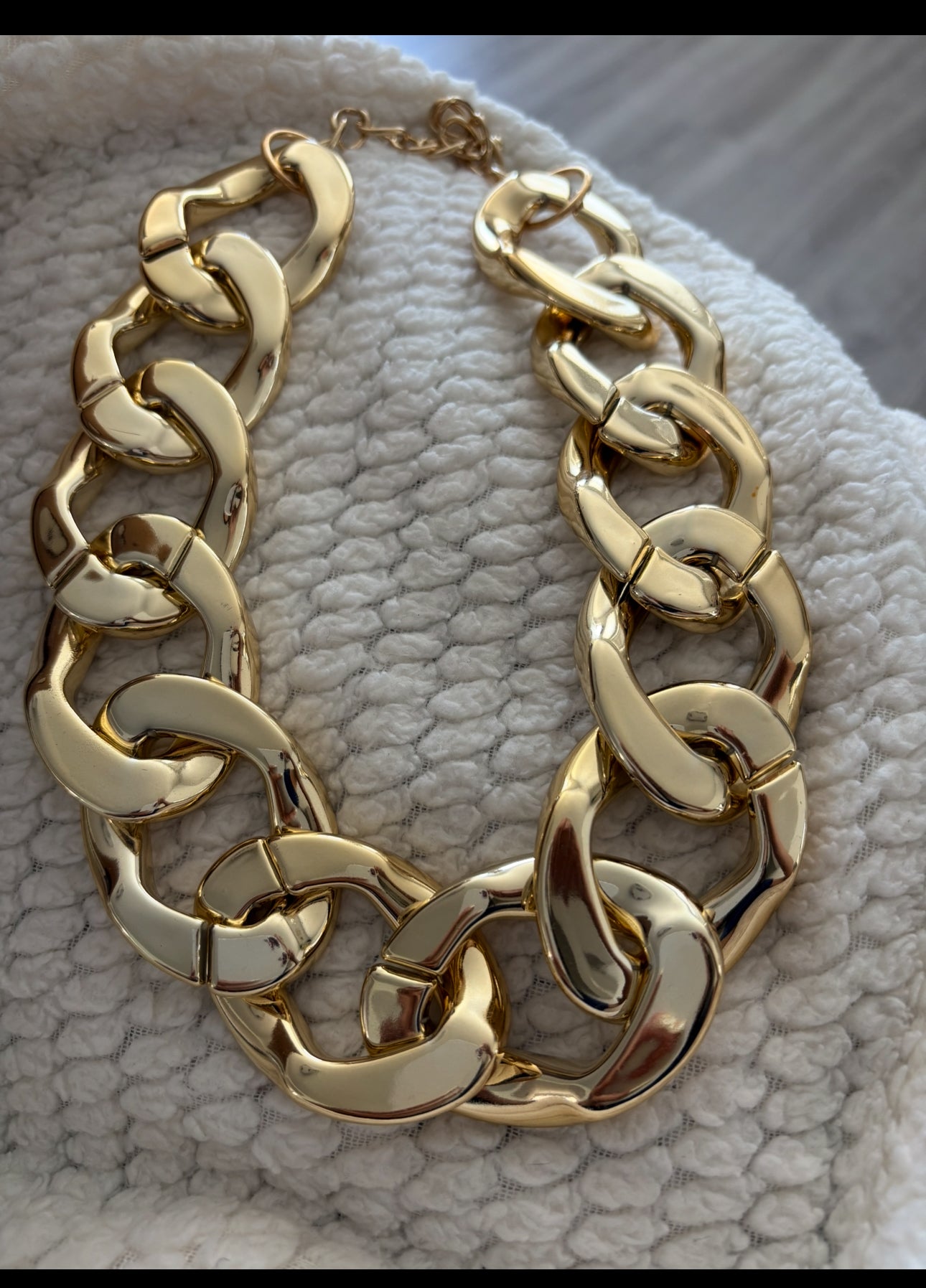 Unique chunky gold necklace