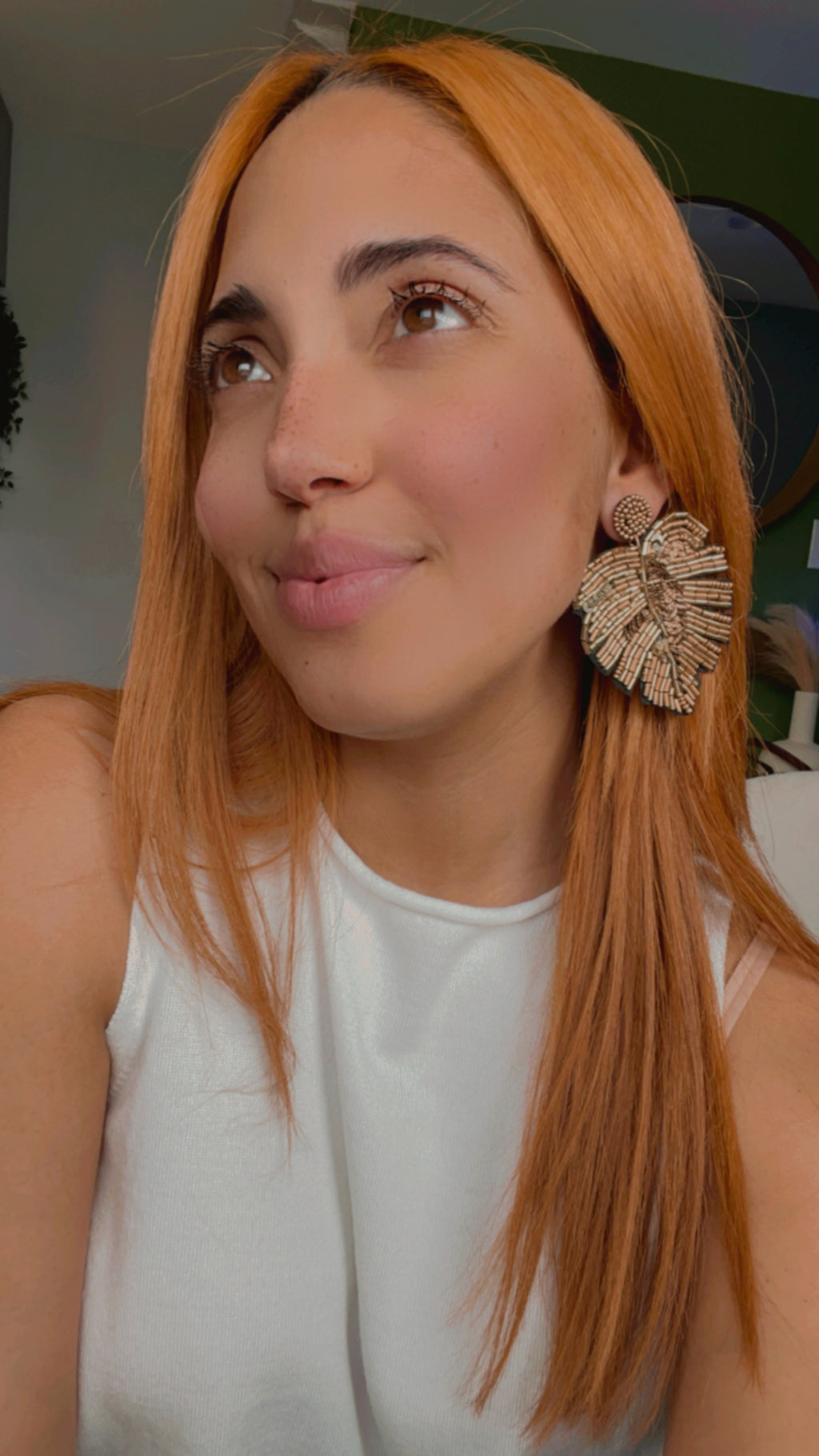 Gold palm earring