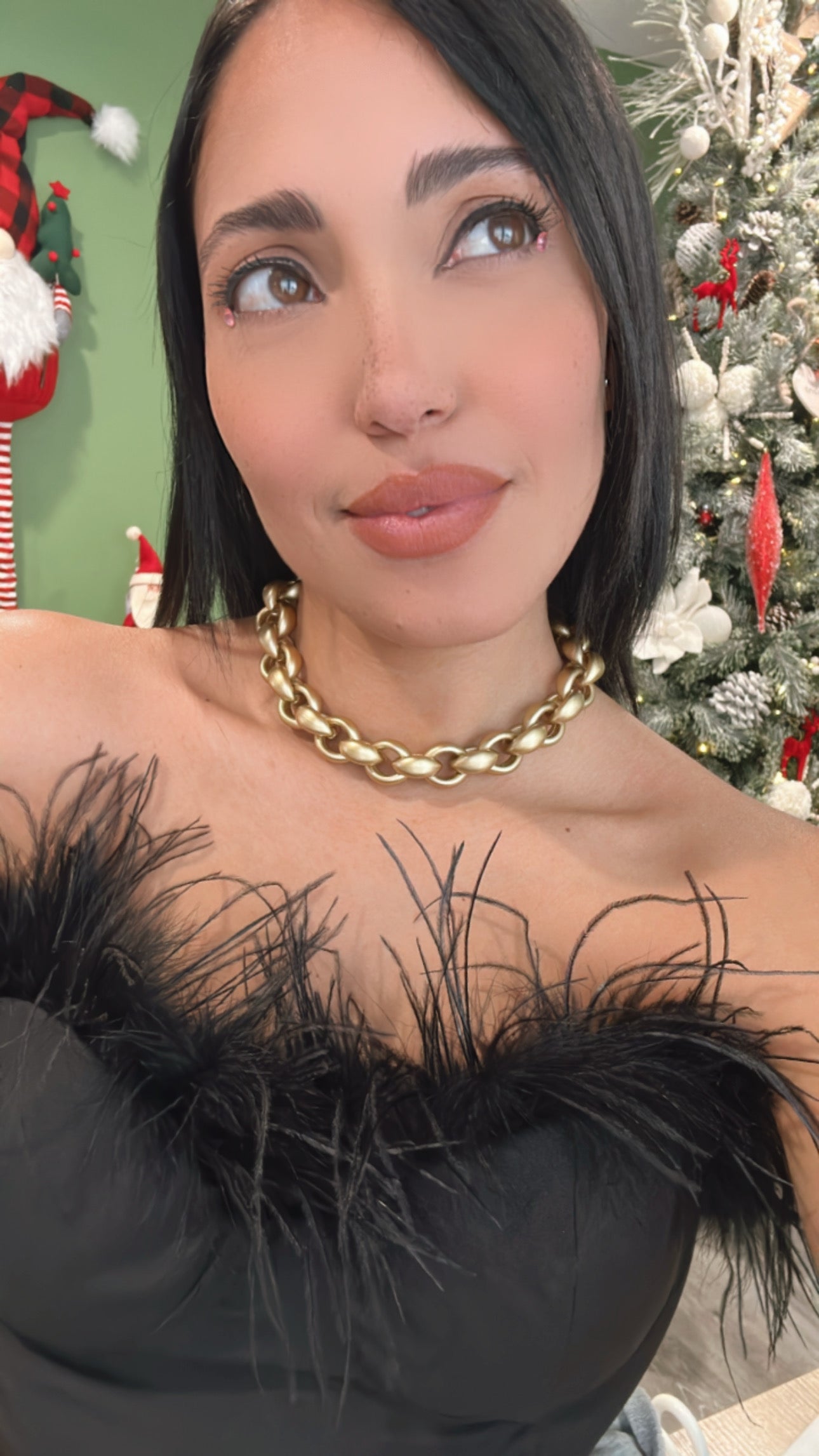 Vince choker necklace