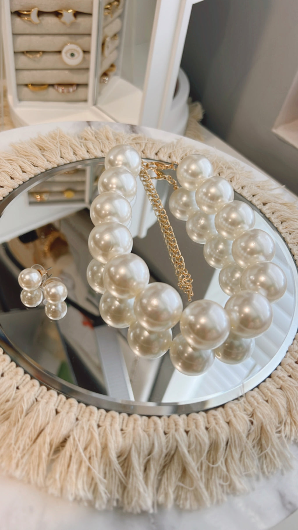 Vera Statement Necklace