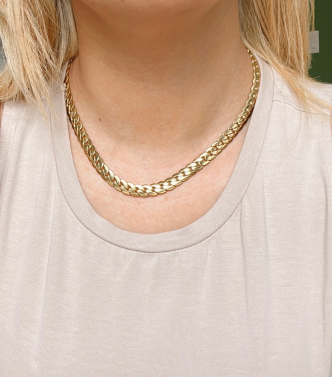 Lux Chain