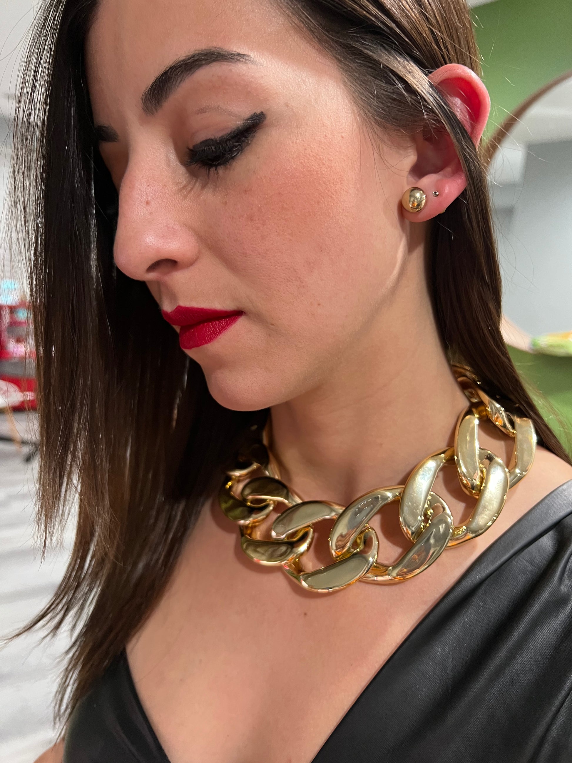 Unique chunky gold necklace